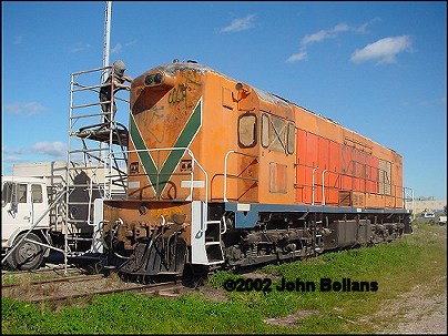 K205 being sandblasted at Forrestfield -17/08/02  