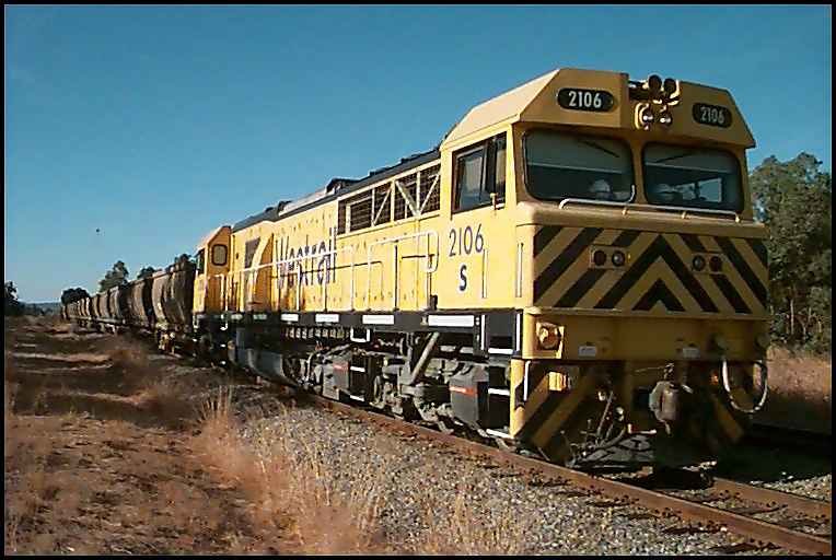 An S Class on a Bauxite train at Mundijong